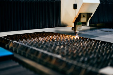 High precision laser cutting machine processing metal sheet